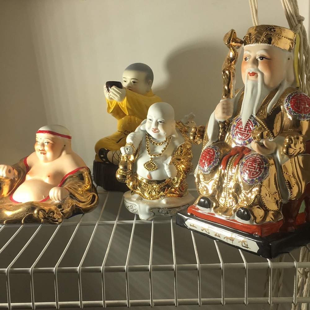 Figurines